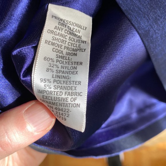 Cache Dress - Picture 12 of 12